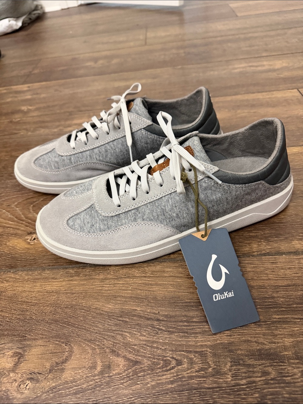 NWT Olukai Men’s Puliki Shoes, Size 11